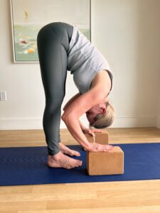 Standing Forward Bend, Uttanasana: Yoga for Insomnia