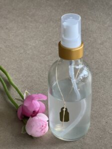 Discover the Beauty of DIY Rose Hydrosol and its Skin Benefits